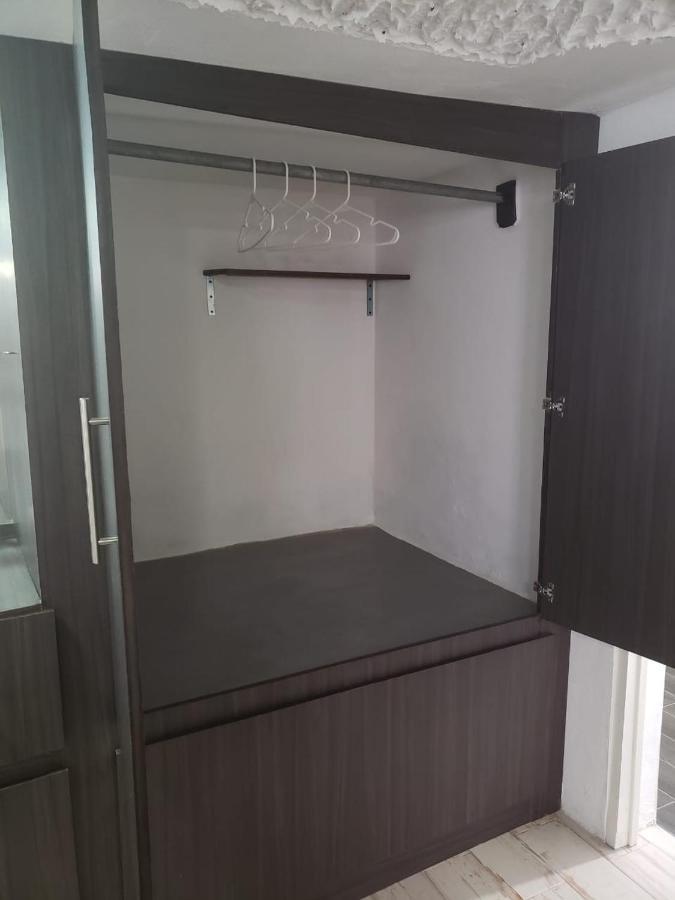 Hill Retreat - Kingston Hotel ภายนอก รูปภาพ